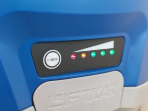 Elektrilise trepikäru NEO LIFTKAR SAL Liitium aku testimise paneel